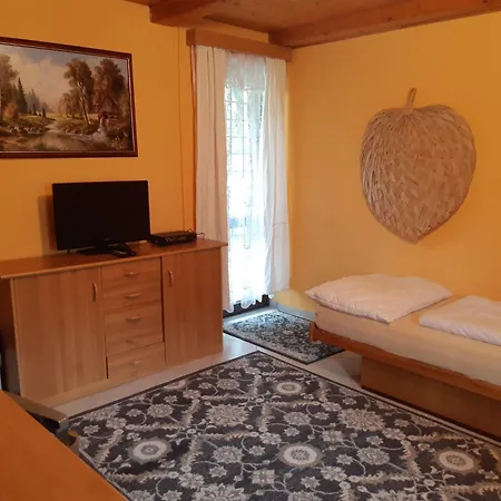 Rynartice 7 * Jetrichovice (Usti nad Labem)